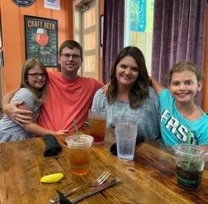 Meet your Posher, Casey